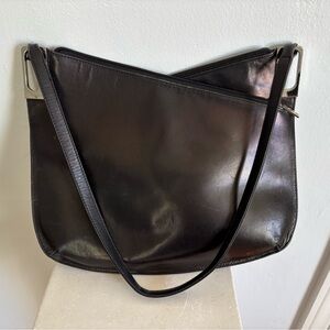 Sleek Black MAXX New York Vintage Y2K Leather Shoulder Bag w Silver Accents